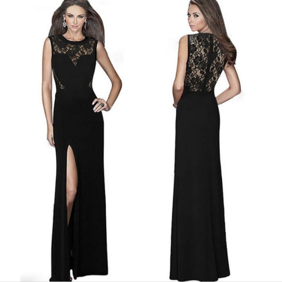 Front‎ slit lace dress - Picture 1 of 12
